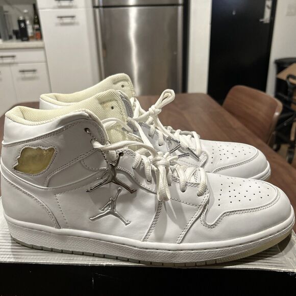 Vintage Air Jordan Retro 1 White Metallic Silver 2002 Sneakers Size 14 Pre-Owned main image 11